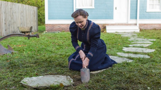 On This Week's <i>Chronicles</i>, Lizzie Borden Has A Good Time Being Very Bad